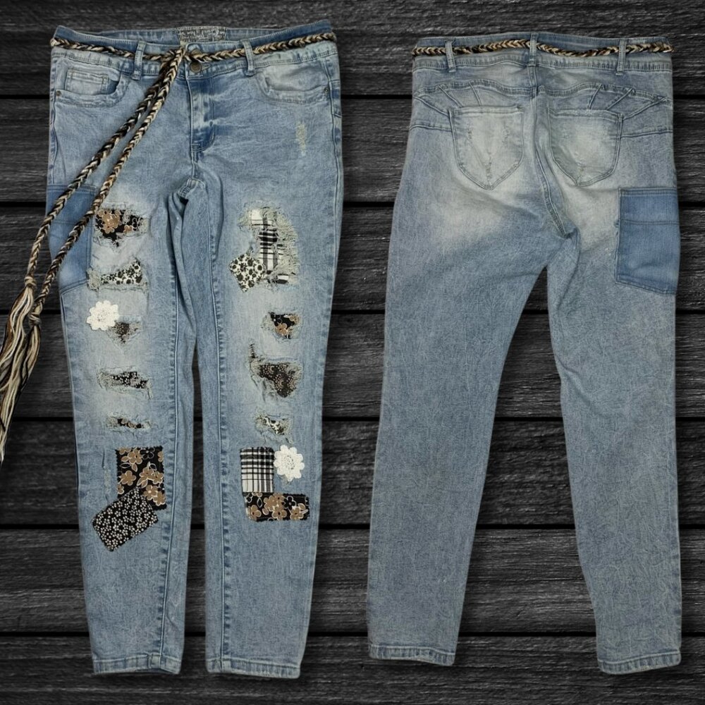 Hot Kiss Skinny Jeans Boho Black White Patched Distressed Light Denim Size 14
